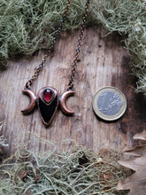 Carica l'immagine nel visualizzatore di Gallery, Ecate Trivia