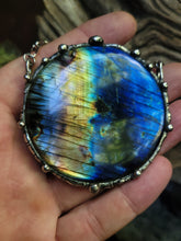 Carica l'immagine nel visualizzatore di Gallery, Full moon Labradorite