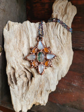 Carica l'immagine nel visualizzatore di Gallery, Incanto d'inverno