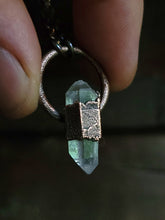 Carica l'immagine nel visualizzatore di Gallery, Zeta