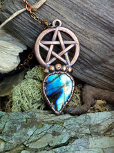 Carica l'immagine nel visualizzatore di Gallery, Pentacolo