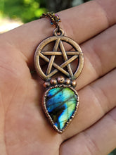 Carica l'immagine nel visualizzatore di Gallery, Pentacolo