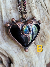 Carica l'immagine nel visualizzatore di Gallery, Cuore di Strega 🖤
