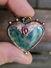 Carica l'immagine nel visualizzatore di Gallery, Cuore di Terra