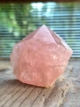 Carica l'immagine nel visualizzatore di Gallery, Quarzo rosa