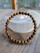 Carica l'immagine nel visualizzatore di Gallery, Bracciale Uomo Elastico in Pietre Naturali 6mm - Eleganza e Stile