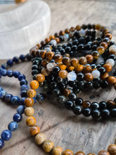 Carica l'immagine nel visualizzatore di Gallery, Bracciale Uomo Elastico in Pietre Naturali 6mm - Eleganza e Stile