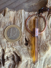 Carica l'immagine nel visualizzatore di Gallery, Talismano in Citrino Naturale Biterminato: L’Essenza della Luce