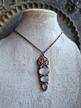 Carica l'immagine nel visualizzatore di Gallery, Il Grimorio di Selene: Sigillo della Luce