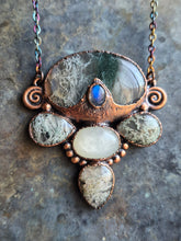 Carica l'immagine nel visualizzatore di Gallery, Acque Celesti: Il Sacro Flusso tra Cielo e Terra