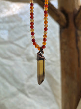 Carica l'immagine nel visualizzatore di Gallery, Forza del Sole: Collana in Corniola e Raro Quarzo Citrino dello Zambia