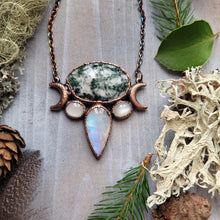 Carica l'immagine nel visualizzatore di Gallery, Winter Forest