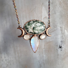 Carica l'immagine nel visualizzatore di Gallery, Winter Forest