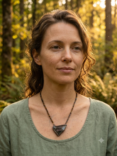 Carica l'immagine nel visualizzatore di Gallery, Il Rifugio dell'Anima: Collana in Quarzo Lodolite e Occhi di Tigre
