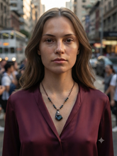 Carica l'immagine nel visualizzatore di Gallery, Echi del Silenzio: Collana in Ematite Grezza e Rame
