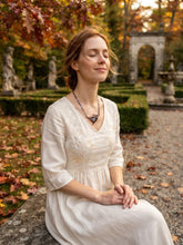 Carica l'immagine nel visualizzatore di Gallery, Driade, il tuo giardino interiore — Collana artigianale in Lodolite e Rame

