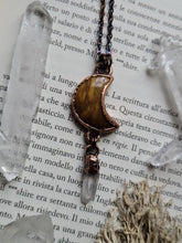 Carica l&#39;immagine nel visualizzatore di Gallery, Moon tear Occhio di tigre
