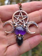 Carica l&#39;immagine nel visualizzatore di Gallery, Grimorio con triplice luna
