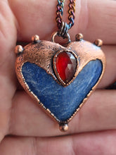 Carica l&#39;immagine nel visualizzatore di Gallery, Love Dumortierite e Granato Hessonite
