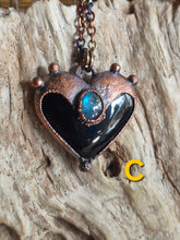 Carica l&#39;immagine nel visualizzatore di Gallery, Cuore di Strega 🖤
