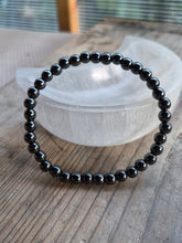 Carica l'immagine nel visualizzatore di Gallery, Bracciale Uomo Elastico in Pietre Naturali 6mm - Eleganza e Stile
