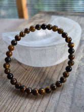 Carica l'immagine nel visualizzatore di Gallery, Bracciale Uomo Elastico in Pietre Naturali 6mm - Eleganza e Stile
