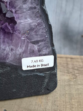 Carica l'immagine nel visualizzatore di Gallery, Geode d'Ametista con Calcite
