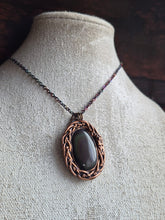 Carica l'immagine nel visualizzatore di Gallery, collana-amuleto-spirituale-donna-crescita-personale-olistica
