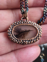 Carica l'immagine nel visualizzatore di Gallery, Amuleto "Il Giardino dell'Anima" (Agata Dendritica)
