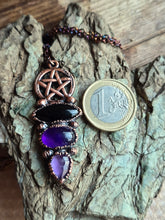 Carica l'immagine nel visualizzatore di Gallery, Amuleto Grimorio: Il Ponte tra Materia e Spirito
