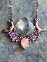 Carica l'immagine nel visualizzatore di Gallery, Dea Primavera: Il Risveglio Sacro della Terra
