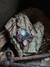 Carica l'immagine nel visualizzatore di Gallery, Dea Primavera: Il Risveglio Sacro della Terra
