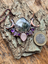 Carica l'immagine nel visualizzatore di Gallery, Dea Primavera: Il Risveglio Sacro della Terra
