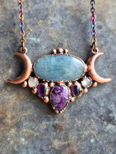 Carica l'immagine nel visualizzatore di Gallery, Dea delle Sorgenti: Il Canto Cristallino della Vita
