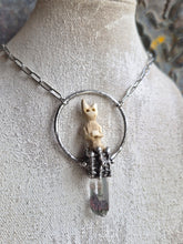 Carica l'immagine nel visualizzatore di Gallery, The Giver: Un Custode di Gentilezza nel Cuore del Bosco
