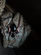 Carica l'immagine nel visualizzatore di Gallery, Ecate: Il Richiamo della Soglia
