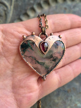 Carica l'immagine nel visualizzatore di Gallery, Cuore di Bosco: Il Battito che Ritorna alla Selva
