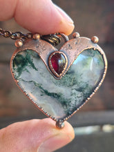 Carica l'immagine nel visualizzatore di Gallery, Cuore di Bosco: Il Battito che Ritorna alla Selva
