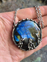 Carica l'immagine nel visualizzatore di Gallery, Incantesimo Blu
