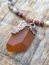 Carica l'immagine nel visualizzatore di Gallery, Collana "Radici d'Autunno" in Quarzo Ematoide Tangerine, Rame e Diaspro Mokaite
